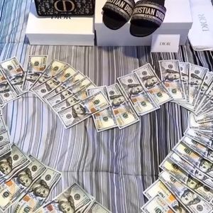 Meet your Posher, Chase